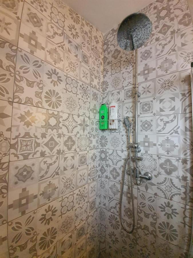 Apartamento Coqueto Dúpex En El Casto Antiguo De Triana *